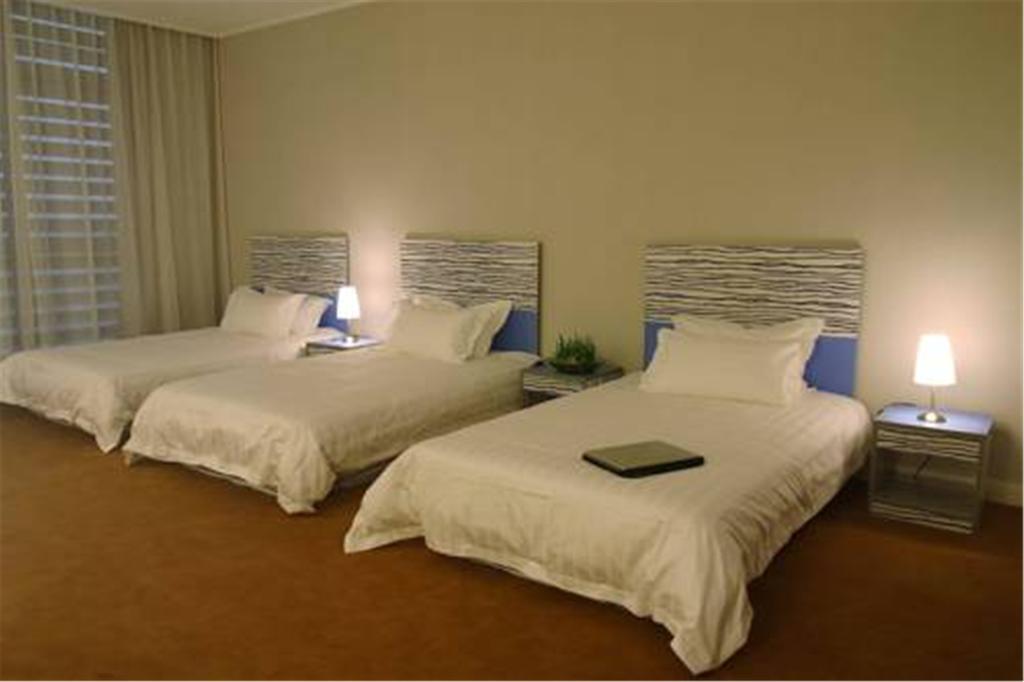 The Land Hotel Şanghay Dış mekan fotoğraf