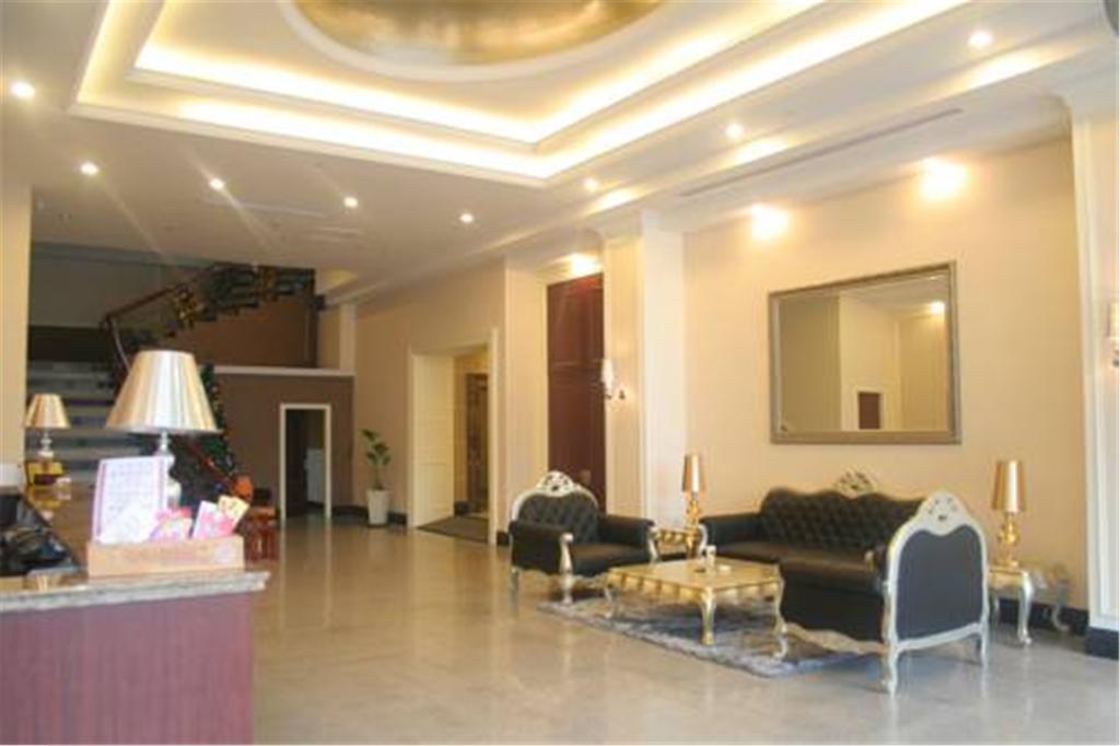 The Land Hotel Şanghay Dış mekan fotoğraf